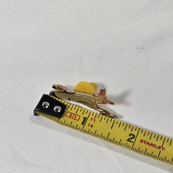 Vintage P-80 SHOOTING STAR LAPEL HAT PIN US AIR FORCE FIGHTER JET - Picture 2 of 4